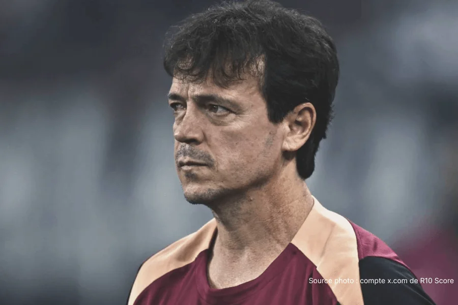 Fernando Diniz entraîneur Corinthians dirige la séance du 25 mai 2026 au CT Joaquim Grava avant Corinthians Platense Copa Libertadores