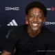 Kobbie Mainoo milieu Manchester United célèbre but Old Trafford 2026