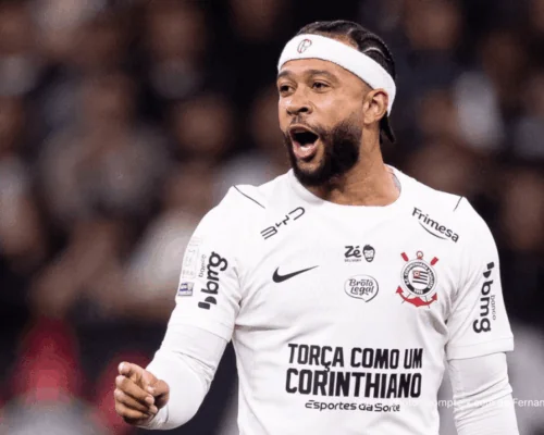 Memphis Depay attaquant Corinthians de retour dans le groupe avant Corinthians Platense Copa Libertadores 27 mai 2026 — Neo Química Arena São Paulo