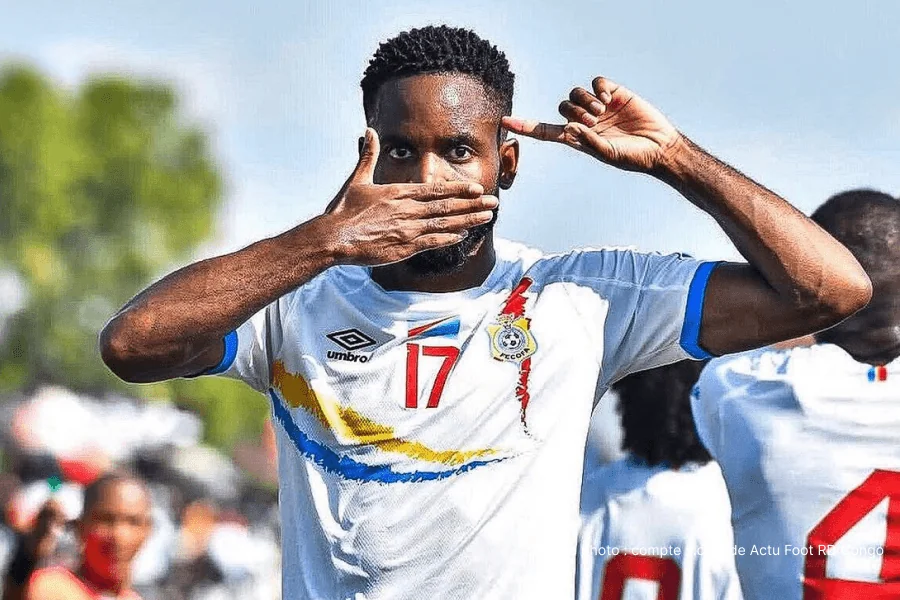 Cédric Bakambu attaquant Real Betis Séville fin de contrat 30 juin 2026 — mercato stars RDC été 2026 Léopards groupe K Mondial