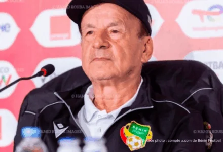 Gernot Rohr sélectionneur des Guépards du Bénin avant Bénin Niger 5 juin 2026 au Stade Père Jégo de Casablanca – fenêtre FIFA juin 2026